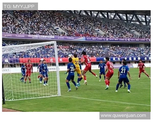 足球明星进场时背包揭秘视频引发热议球迷热情高涨